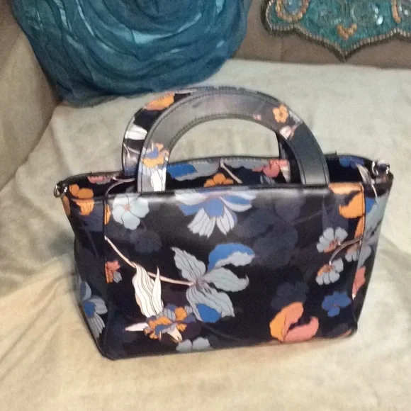 Who when wear purse