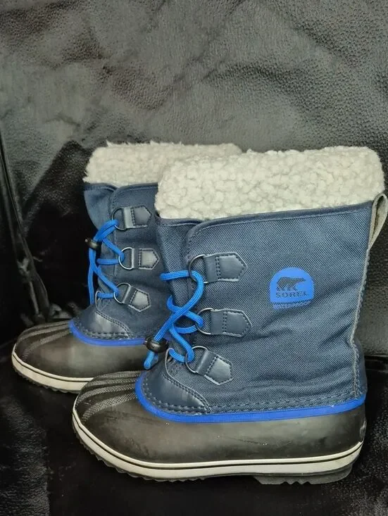 Sorel Yoot Pac Kid's Size 6 Blue and Black Nylon Rubber Ducks Boots