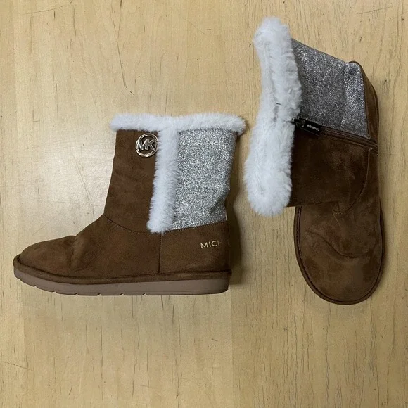 Michael Kors Boots Girls Size 4‎ Brown Silver Glitter Faux Fur Shearling Winter