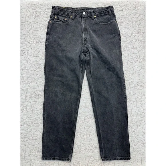 Levi's 550 Jeans Black Relaxed Fit Tapered Leg VTG Made in Canada / Men's 38x32
