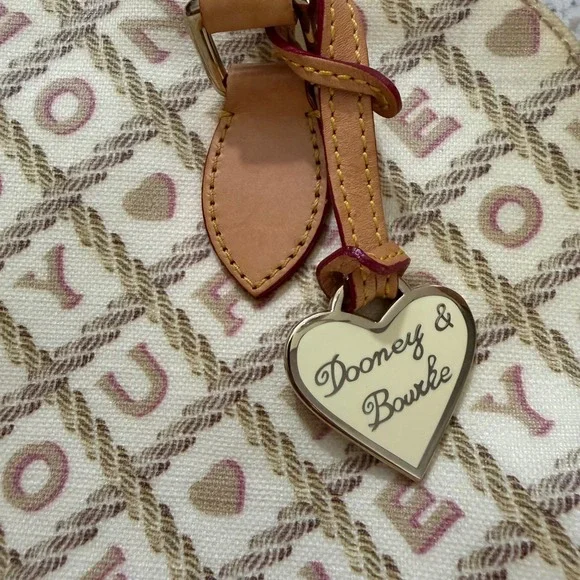 Dooney & Bourke Monogram Tan  Satchel Y2K Preppy OS Heart Logo