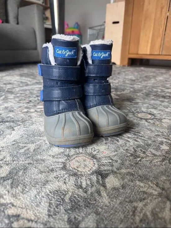 Cat & Jack Navy and Gray Kids Waterproof Winter Boots