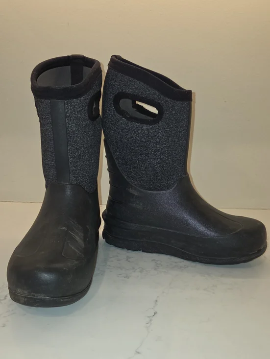 BOGS Kids Black Waterproof Winter Boots