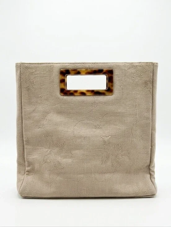 Amada Smith beige embroidered purse Witj Tortoise Shell Handle