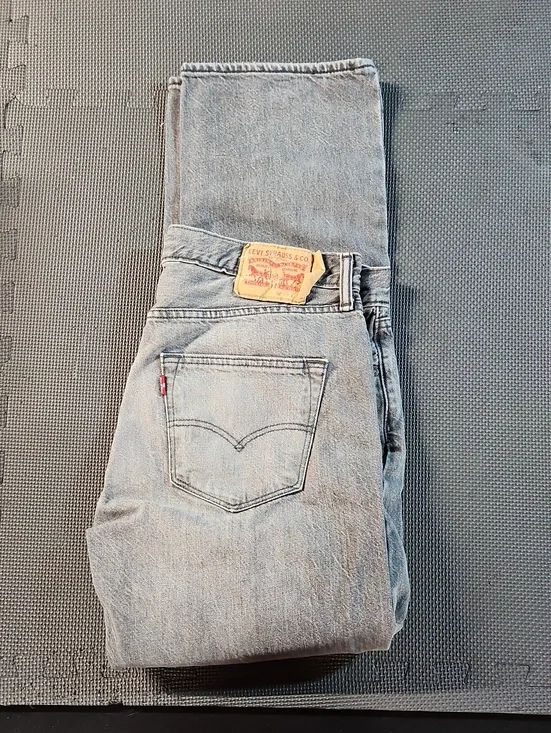Levi's 501 Gray Jeans Size 34/32