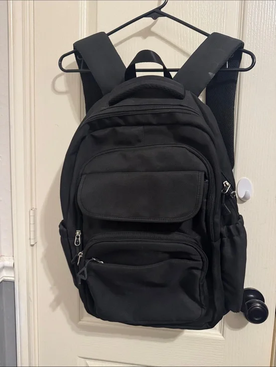 Unisex Classic Black Everyday Backpack