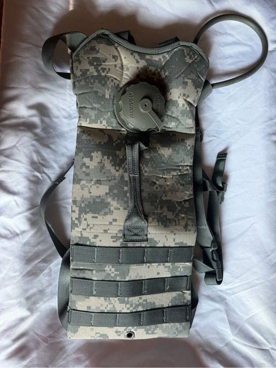 U.S. Army Digital Camo Hydration Backpack - Green/Gray