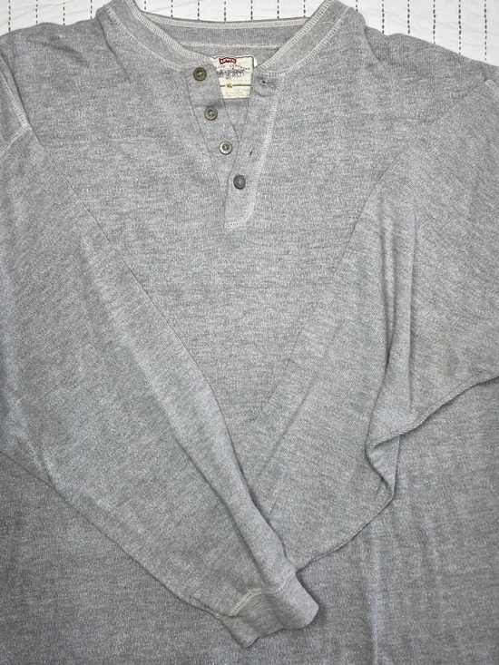 Levi’s Authentic Jeanswear | Thermal Waffle Henley | Gray XL