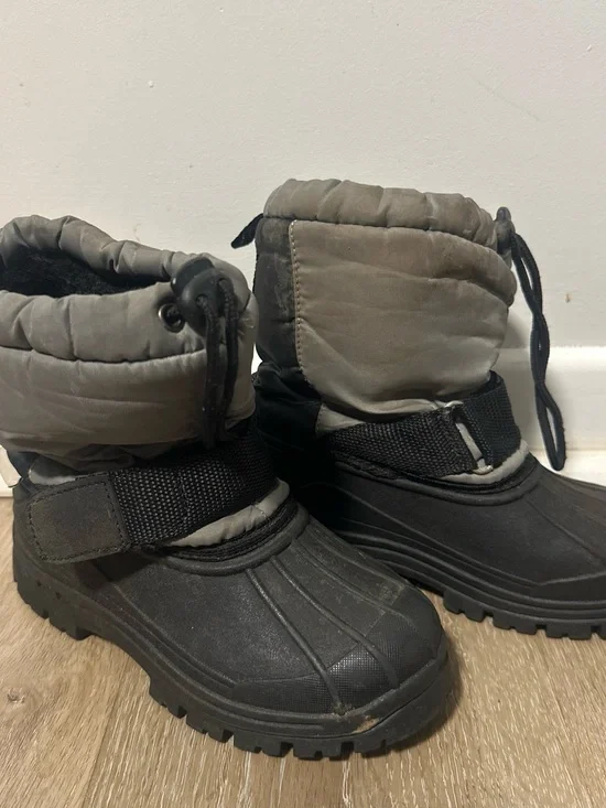 Kids Waterproof Grey and Black Winter Snow Boots