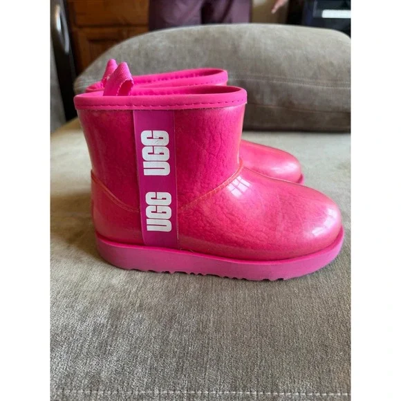 UGG Kids Classic Clear Mini II Taffy Pink Waterproof Boots 1112386K Size 13