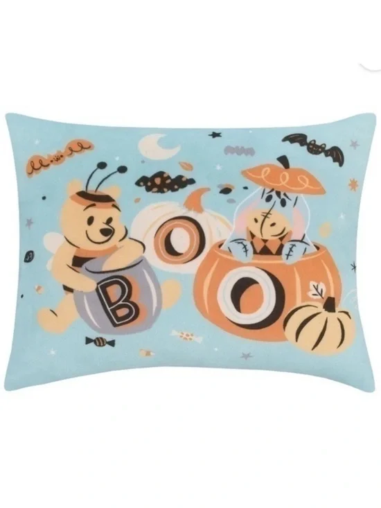 NWT. DISNEY Winnie The Pooh Halloween Pillow