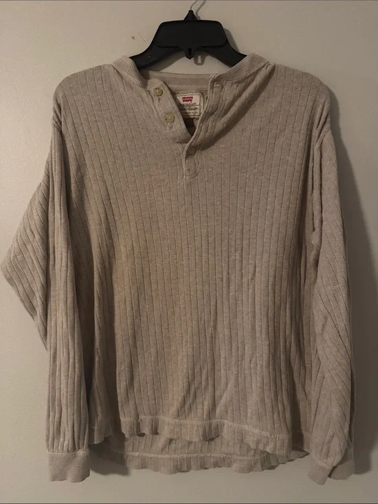 Vintage Levi's Men's Light Beige Ribbed Henley Crewneck