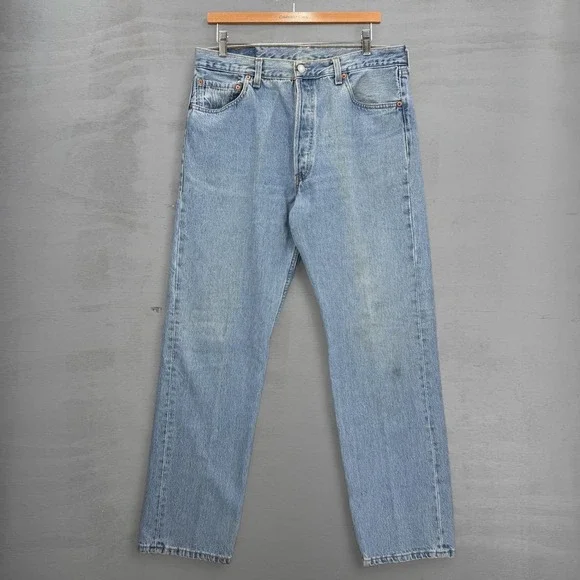 Vintage Levi's 501 XX Jeans Light Wash Vintage Made in USA Faded 34 x 32