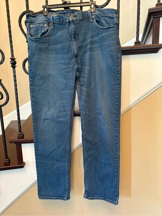 Levi's Men's Medium Blue Straight Jeans