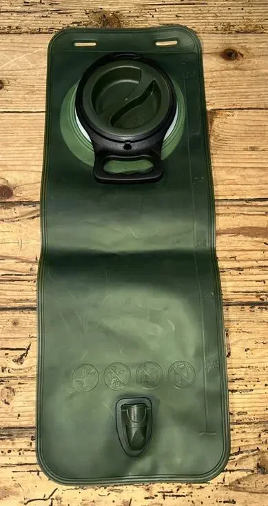 Unbranded Hydration 3L Green Bladder NEW *No Tubing