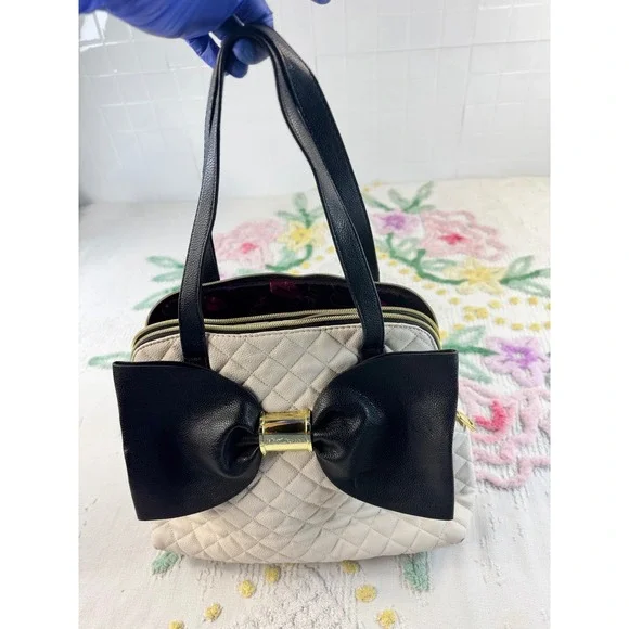 Betsey Johnson Quilted Satchel Bag Cream Black Bow Gold Hardware Medium Tote