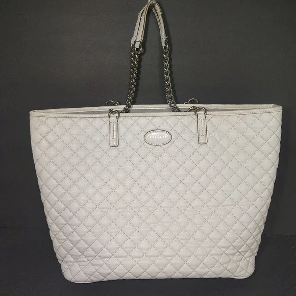 Vintage 2008 Coach 80H2A White Quilted Tote Women's Purse Bag Chain Restored