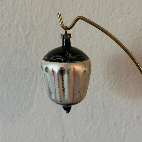 Vintage Dreidel Heim(?) Hand Painted Ornament Silver Black Red Fluted 3 Inch