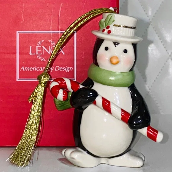 Lenox Very Merry Christmas Ornament Chilly Penguin