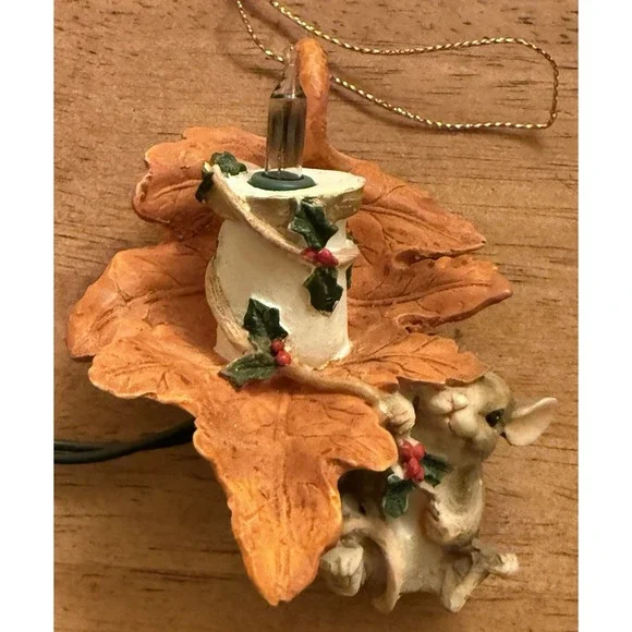 Vintage Silvestri CHARMING TAILS Mouse Lighted‎ LEAF Christmas Ornament 87402