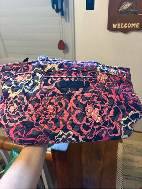 Vera Bradley Navy, Pink & Cream Quilted Floral Cosmetic Case