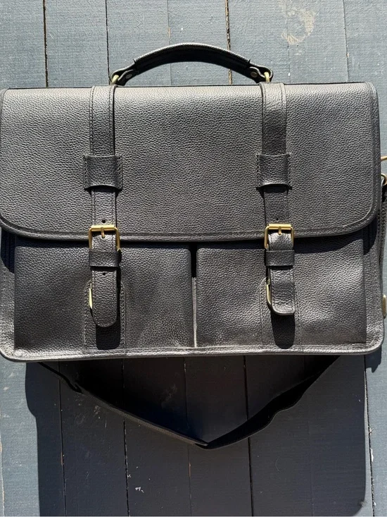 Classic Black Leather Briefcase - Men's Professional Messenger