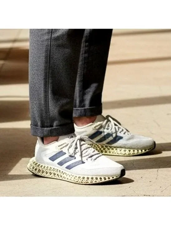 Adidas 4DFWD2 Men's White w/Black Accents Running Sneakers - Size 8.5 WOW!