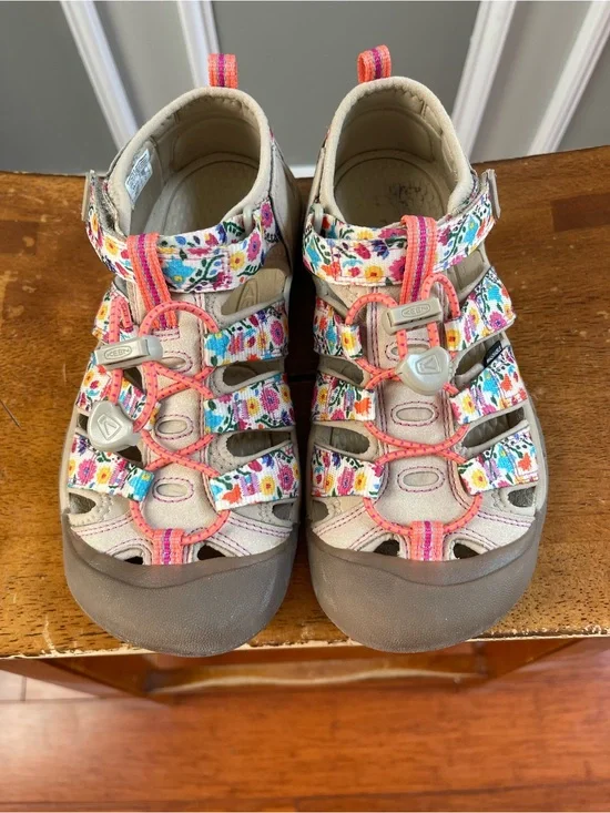 KEEN Newport H2 Sandals Kids 3 Tan Floral Water Hiking Outdoor Sport