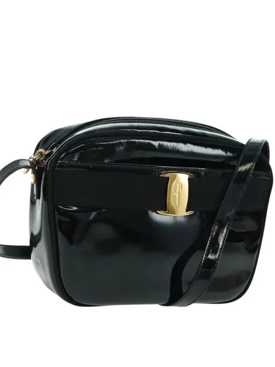 Salvatore Ferragamo Shoulder Bag Patent leather Black Gold Auth ka1226