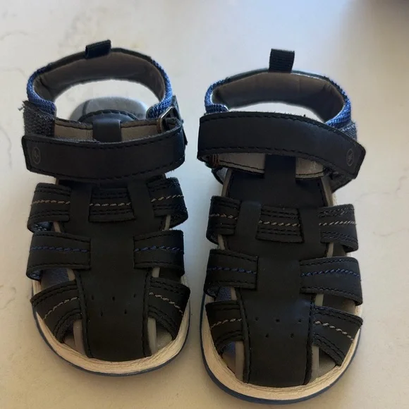 Stride Rite Navy (7T) Closed-Toe Sandals with Blue Stitching