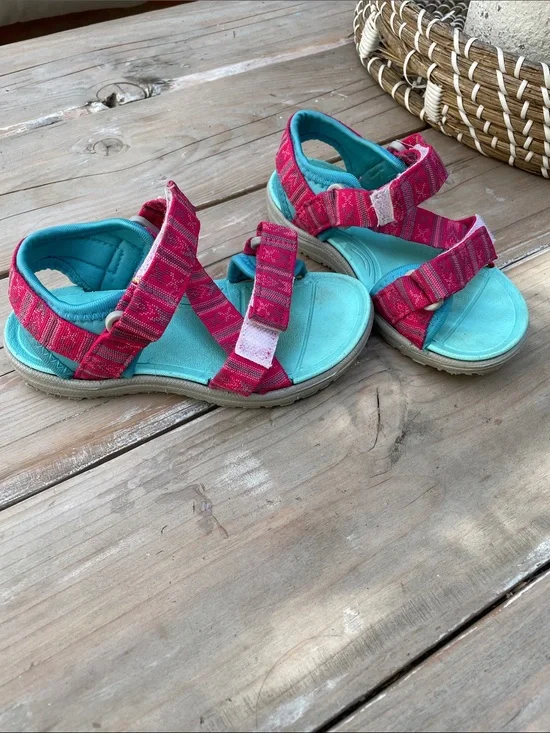 Kids Pink and Turquoise Active Sandals