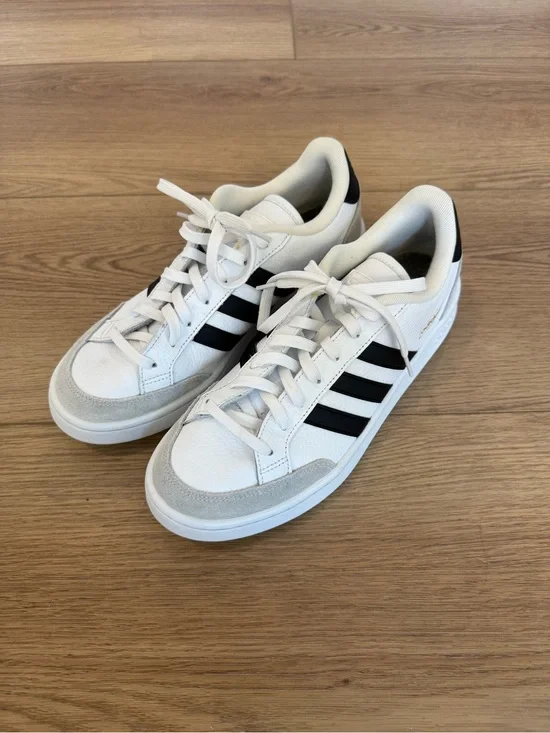 adidas White and Black Classic Low-Top Sneakers
