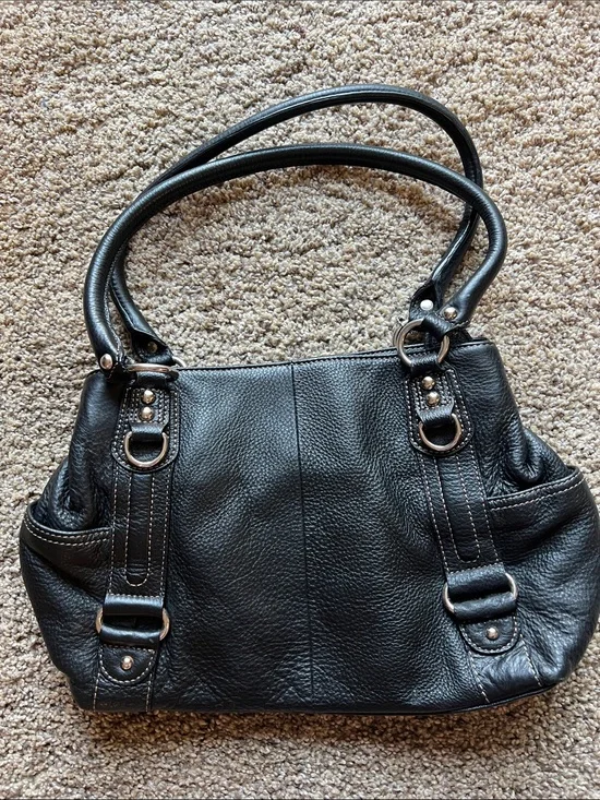 Wilsons Leather Black Pebbled Leather Shoulder Bag
