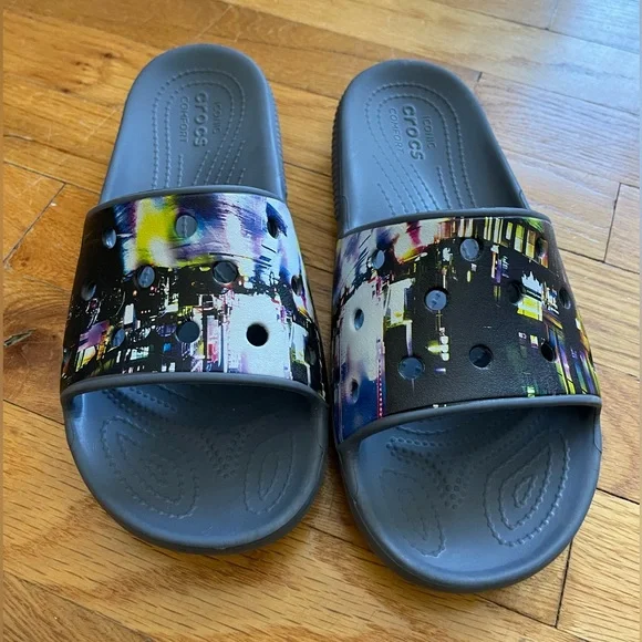 Crocs