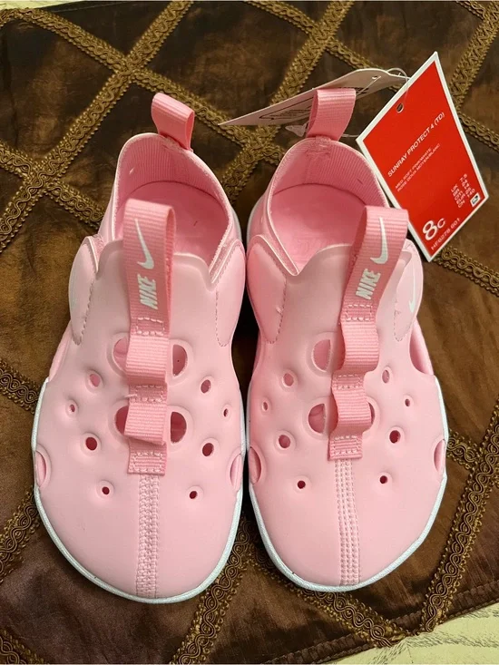 *NWT* Nike Sunray Protect 4 Girls Adjustable Strap Sandals Size 8C