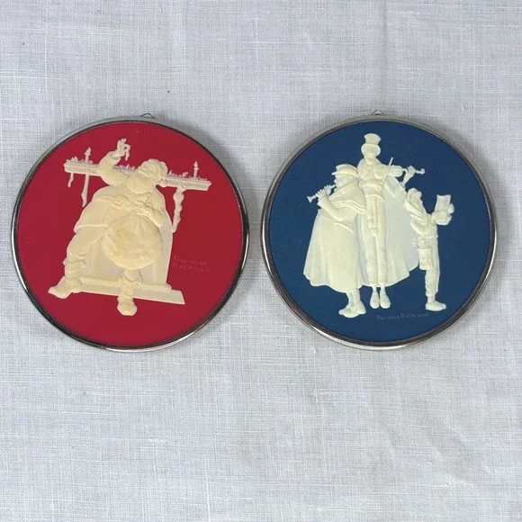 Vintage Hallmark Norman Rockwell Ornaments 1981/1982  Set of 2 No box
