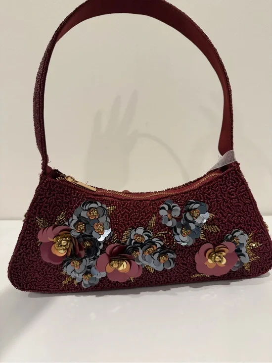 Embellished Floral Beaded Shoulder Bag - Burgundy