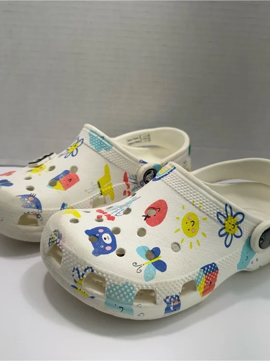 Crocs Kids' Classic Doodle Print Clogs, White & Multicolor Whimsical Pattern J1