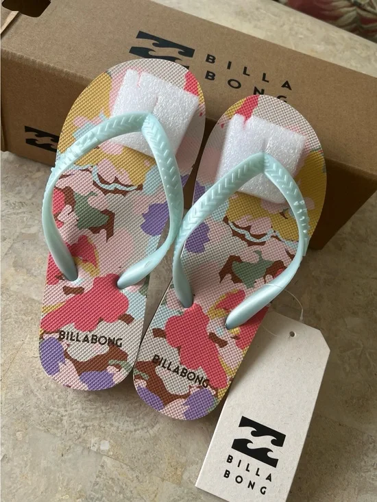 Billabong Kids Floral Flip Flops in Mint, Pink & Yellow