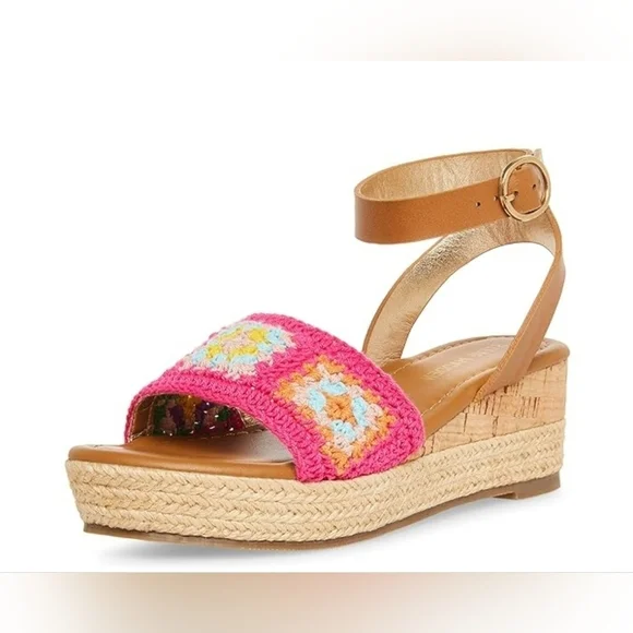 Steve Madden Pink shoes for girls Size 4