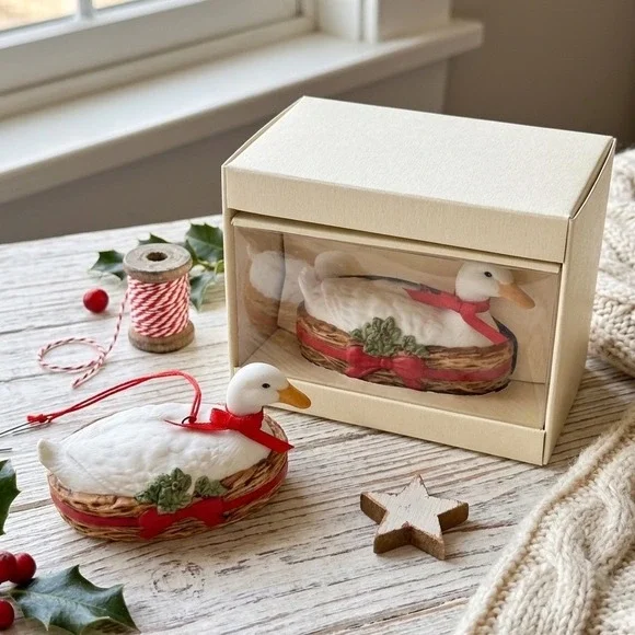Schmid Gordon Fraser 1985 Set-2 Vintage Christmas‎ Ornament Duck in Basket White