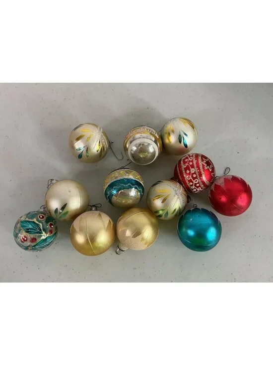 Vintage Frosted Glass Christmas Tree Ornaments Balls Lot of 12