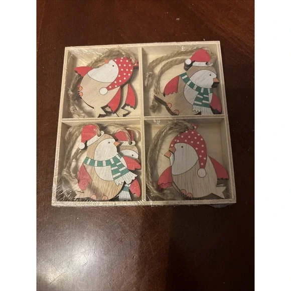 Wooden Robin Christmas Tree Decorations with‎ Rustic Twine