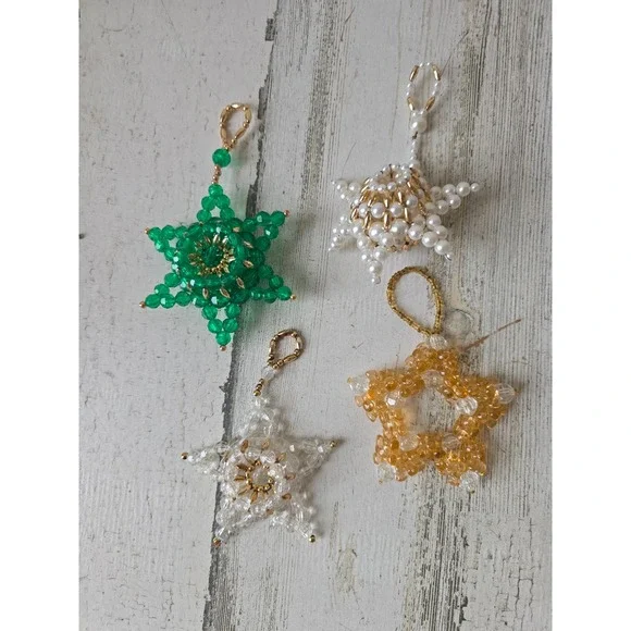 Beaded star ornament green gold pearls Xmas tree