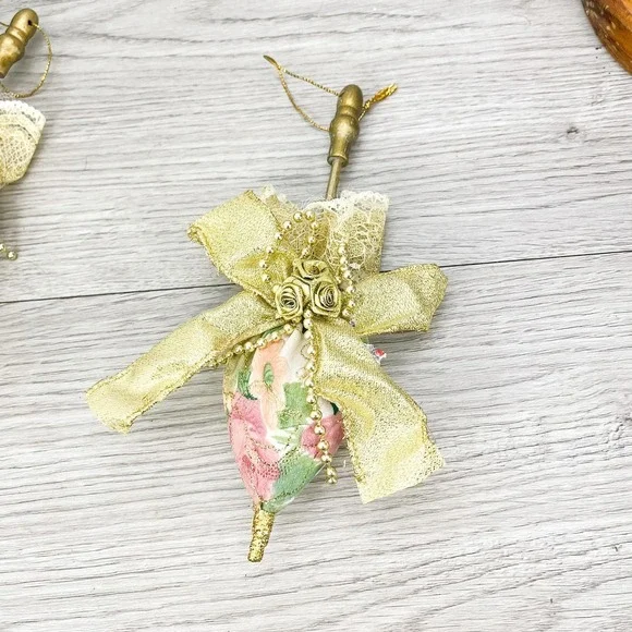 Vintage Floral‎ Christmas Ornaments: Shabby Chic Cottagecore Decor, Set of 4