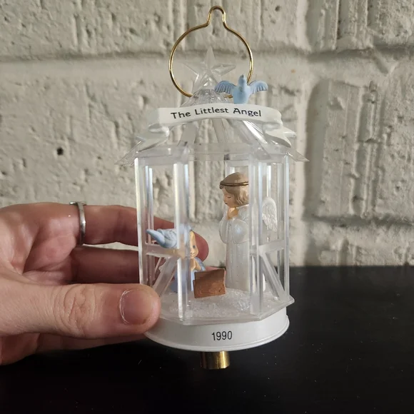 Hallmark Ornament THE LITTLEST ANGEL Magic Light 1990