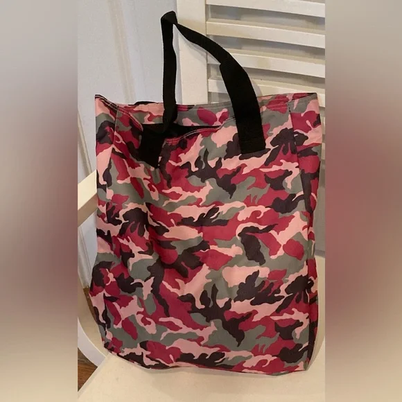 Stylish Pink Camouflage Tote Bag