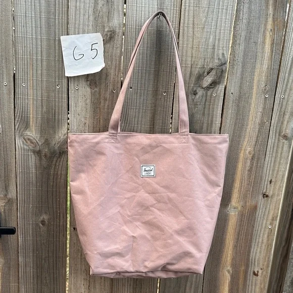 Herschel Mica Zipper Closure Tote