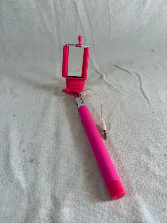 Tzumi Bright Pink Wired Universal Extendable Selfie Stick