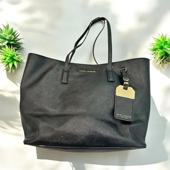 Marc Jacobs Black Saffiano Leather Luggage Tag Tote Bag